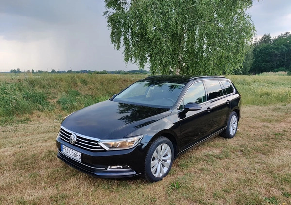 Volkswagen Passat cena 64900 przebieg: 77000, rok produkcji 2018 z Rawicz małe 631